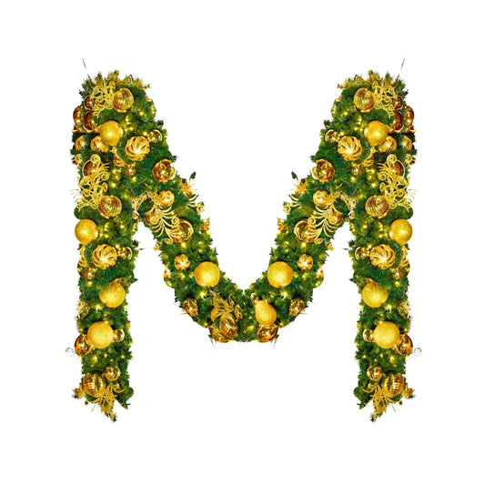 Christmas wreath with gold ornaments