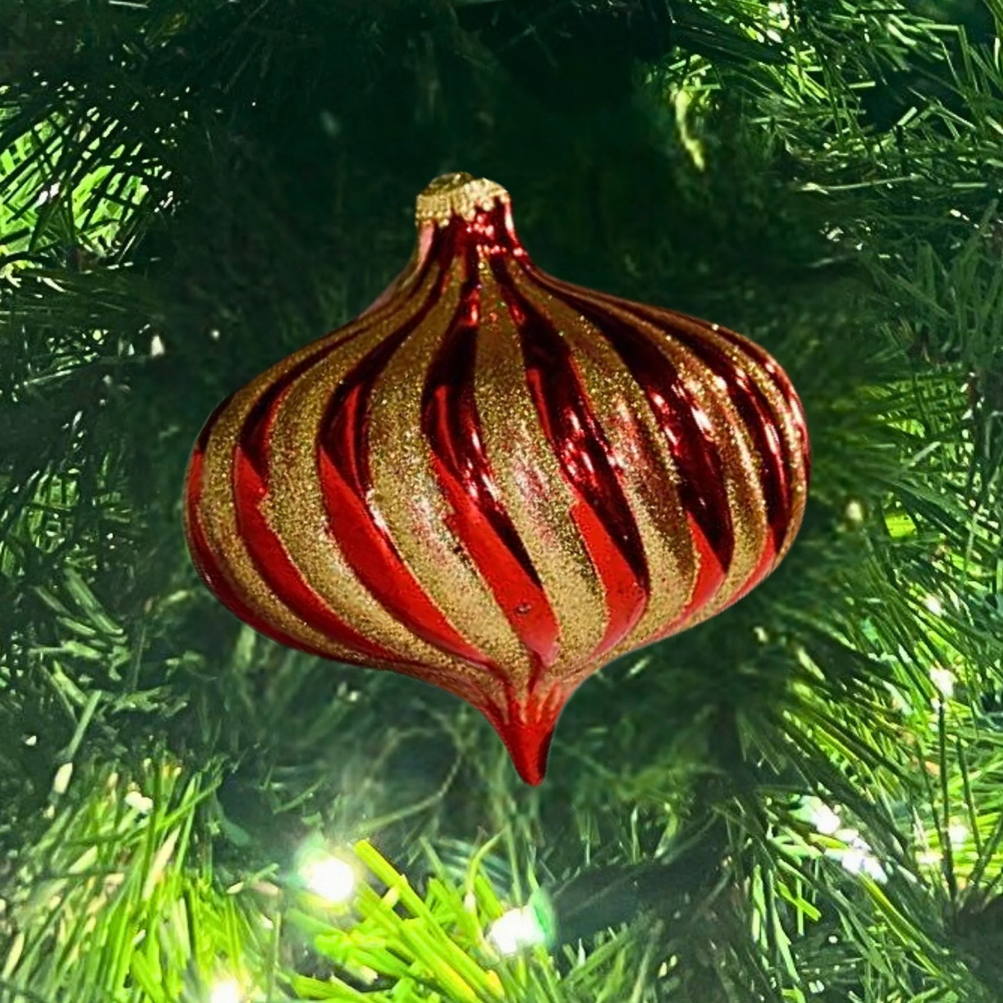 Red-Ornament-Shiny-Onion-with-Gold-Glitter-2