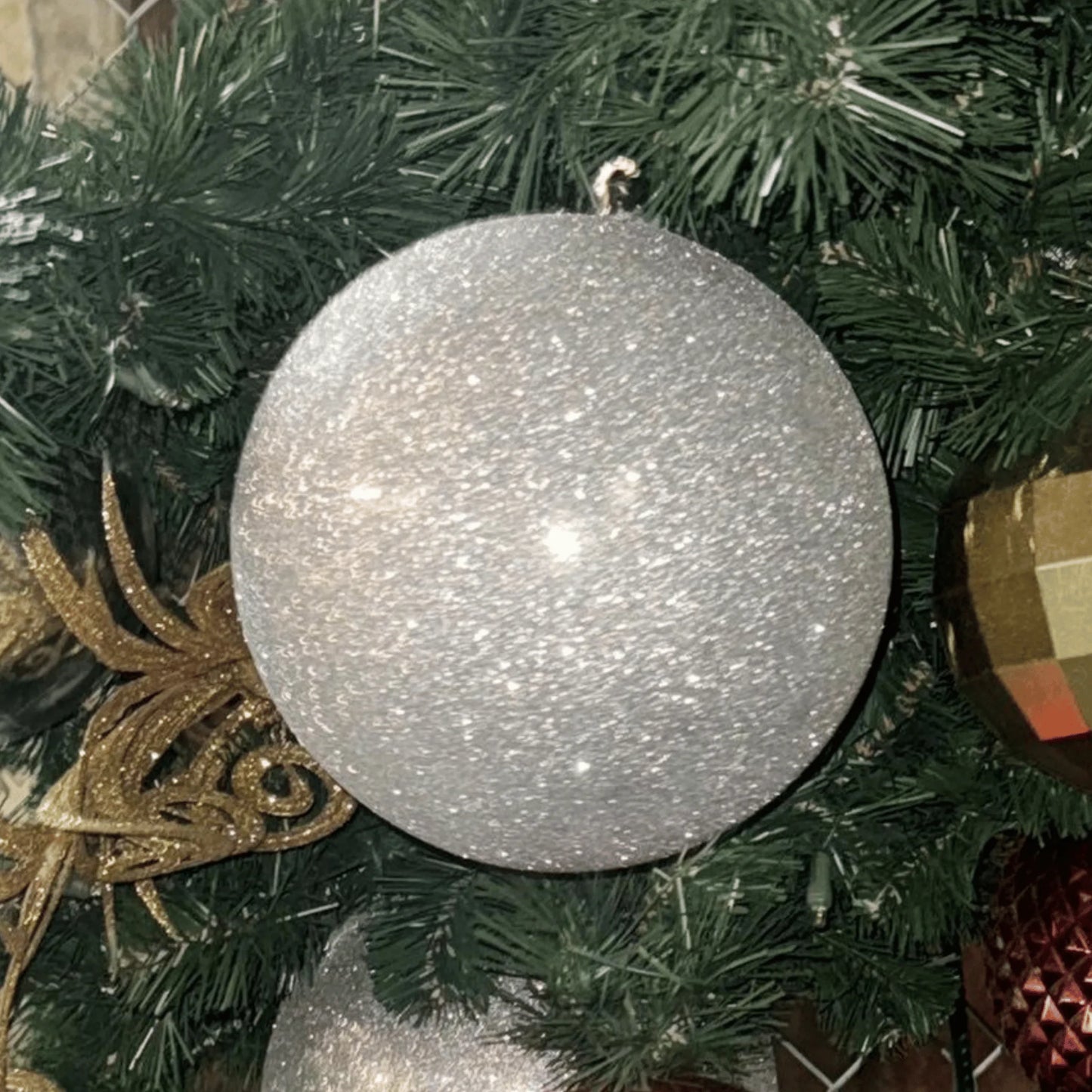 Silver-Ornament-Glitter-Ball-2