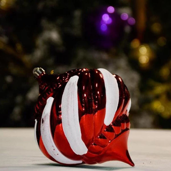 red-shiny-swirl-with-white-glitter-ornament-01