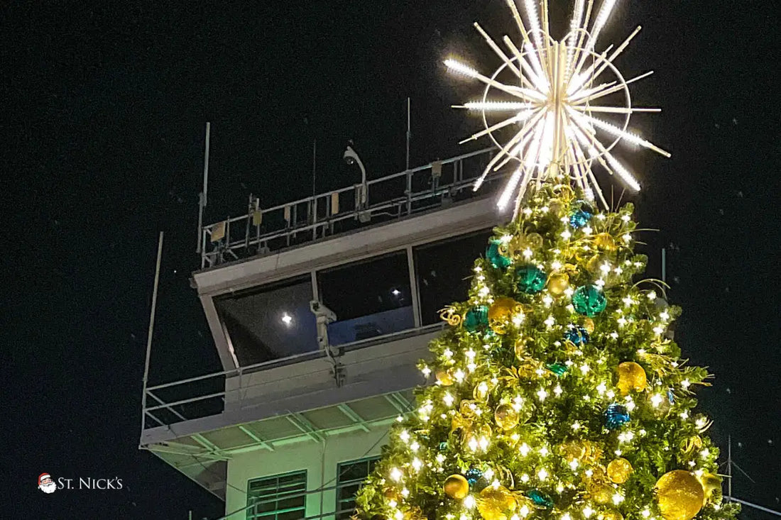 tips-buying-a -commercial-christmas-tree-topper