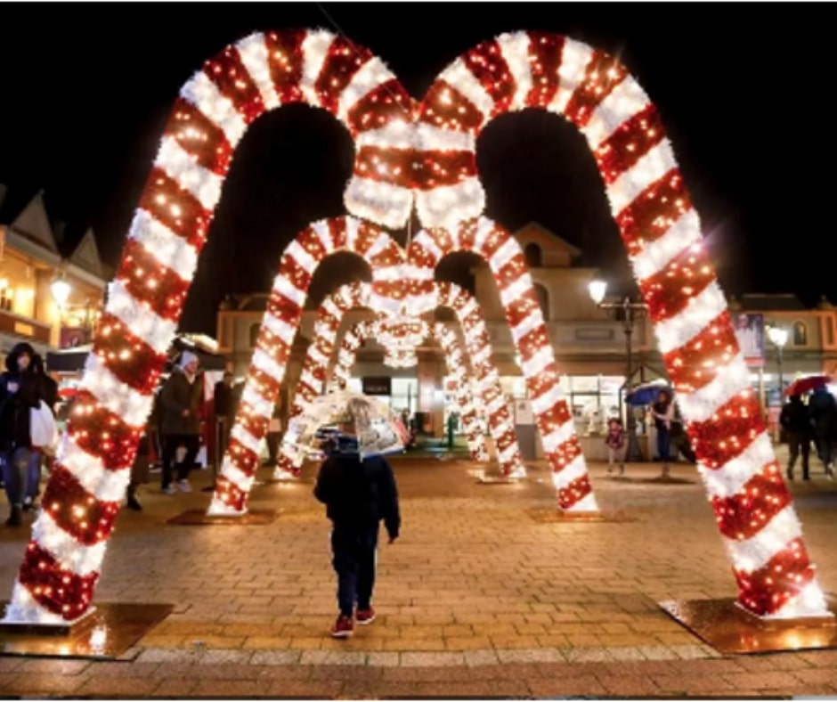 10ft-red-and-white-candy-cane-christmas-lighting-and-decor-walkthrough-arch-st-nicks-CA