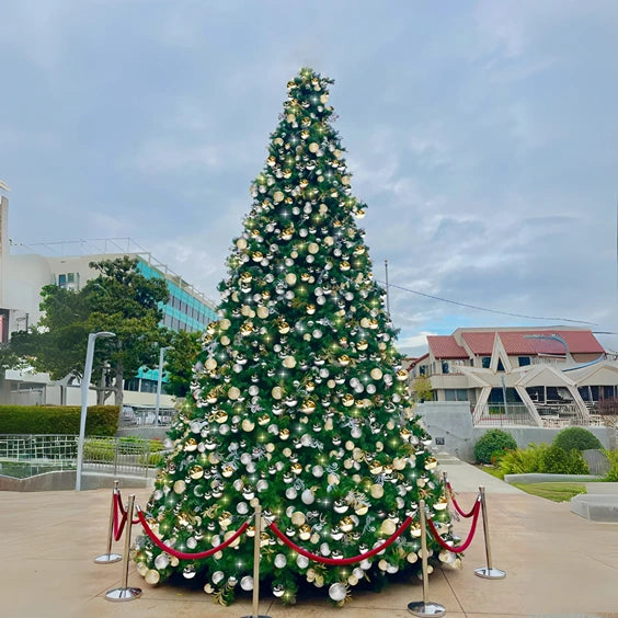 20FT-Frame-Tree-Pre-decorated-Gold-Silver-Ornaments-with-WW-CW-5MM-Twinkle-Lights-4