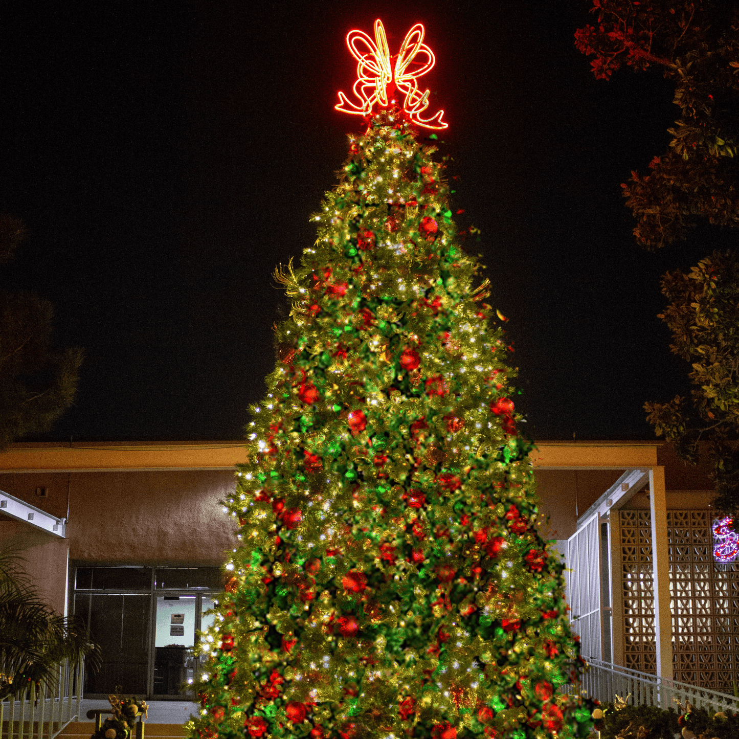 30FT Giant Pre-decorated Warm White/Red/Cool White 5MM Twinkle and Red/Green/Gold Ornaments - Frame Trees