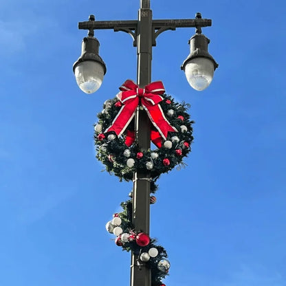 Christmas-Bow-Red-Nylon-with-Silver-Lining-2