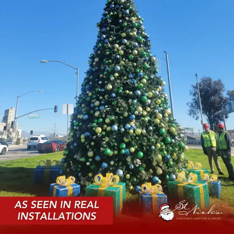 Green-Ornament-Dark-Shiny-Ball-Installation-6