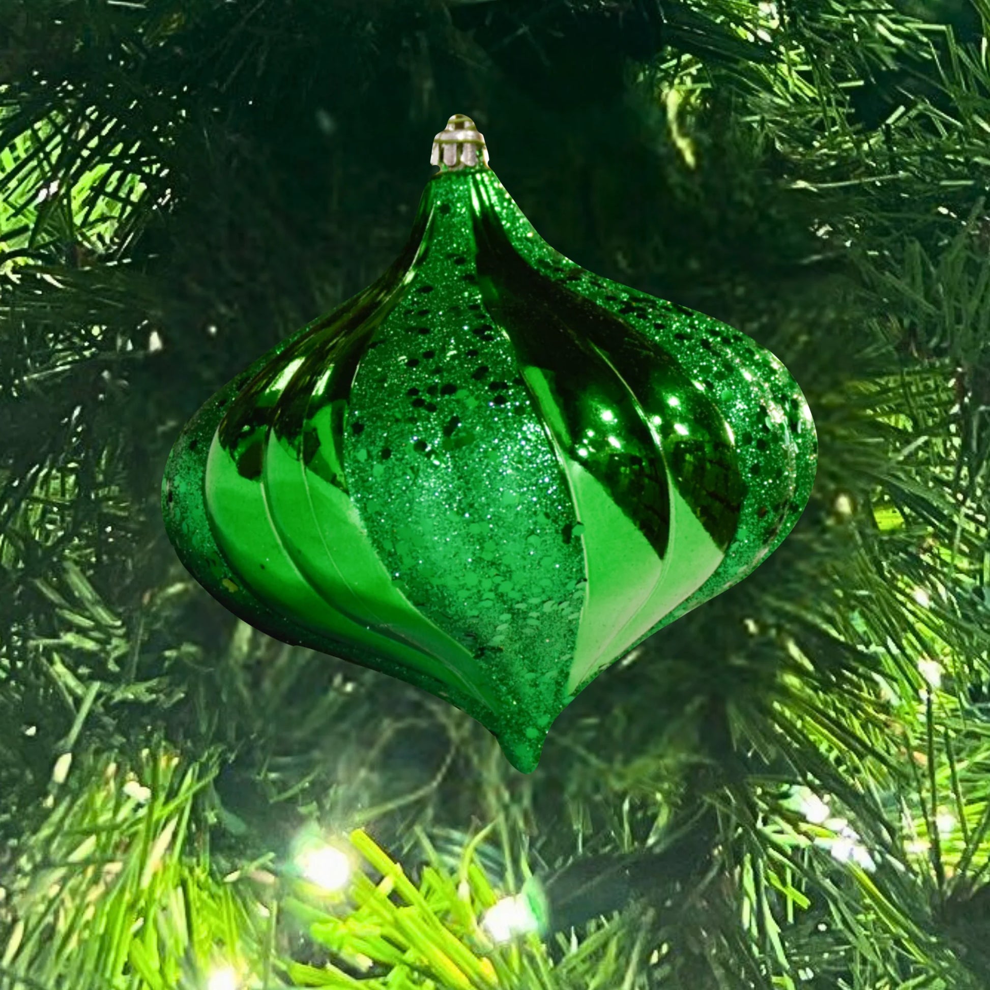 Green-Ornament-Shiny-Swirl-with-Glitter-Onion-2