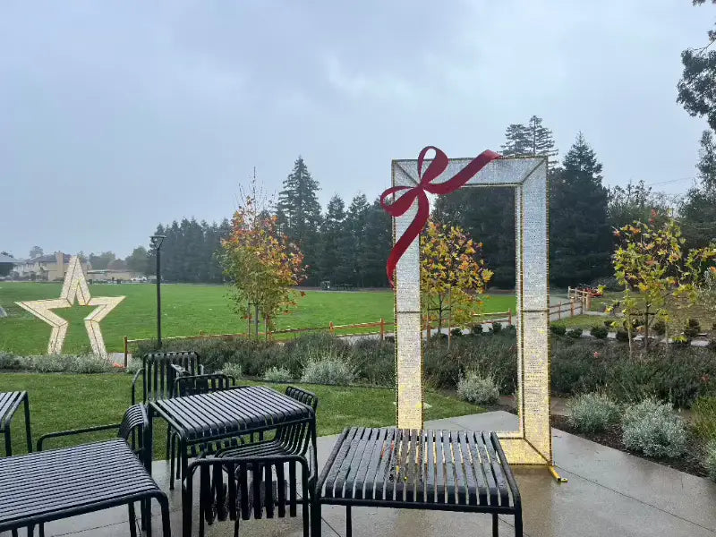 Lighted-Frame-with-Charming-Bow-for-Photo-ops-8ft-3