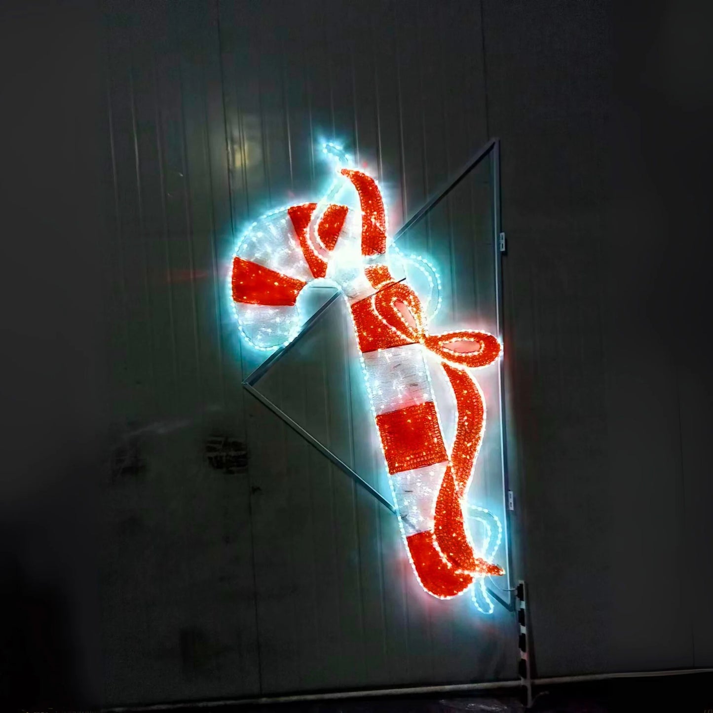 Pole-Mount-Candy-Cane-7FTx4FT-2