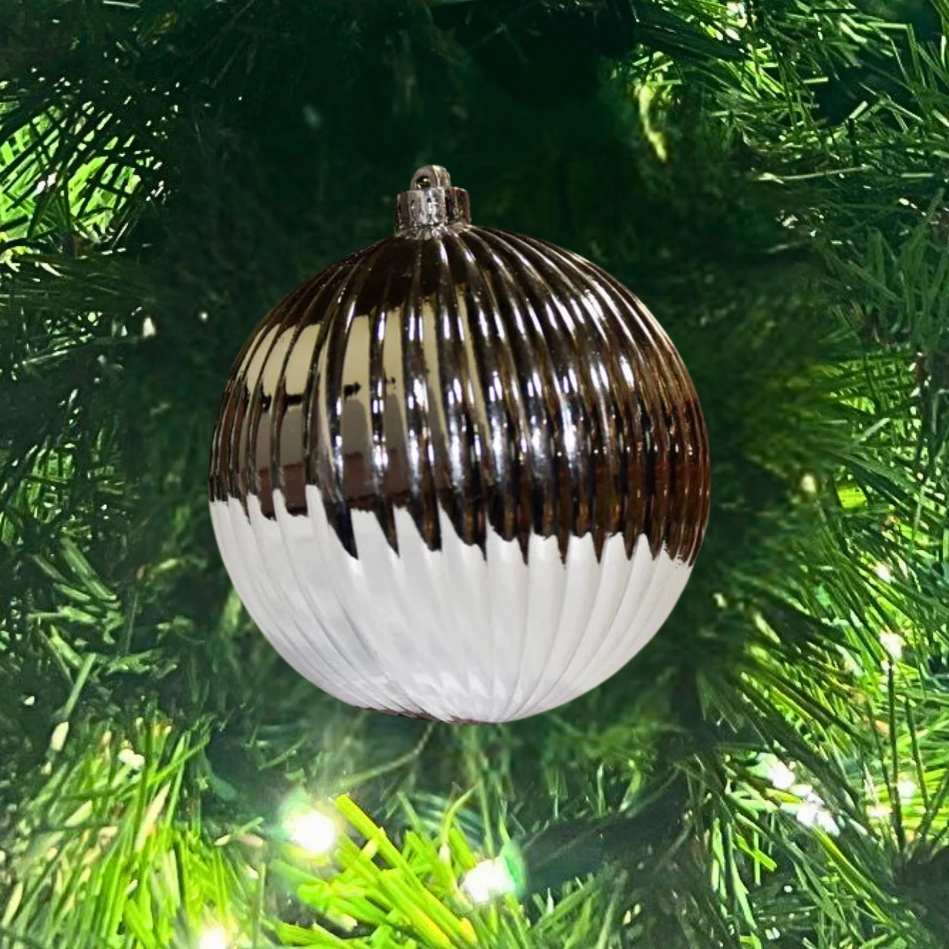 Silver-Ornament-Shiny-Swirl-2
