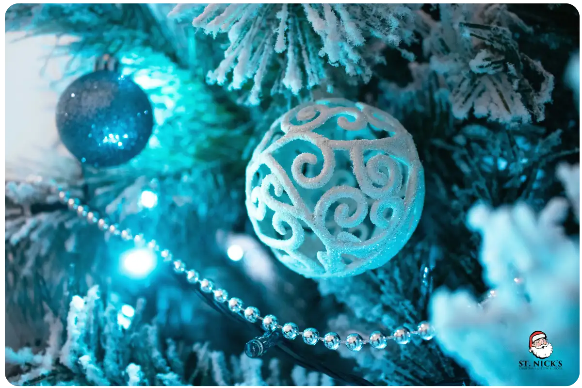 aqua-blue-christmas-decorations-with-turquoise-light1-