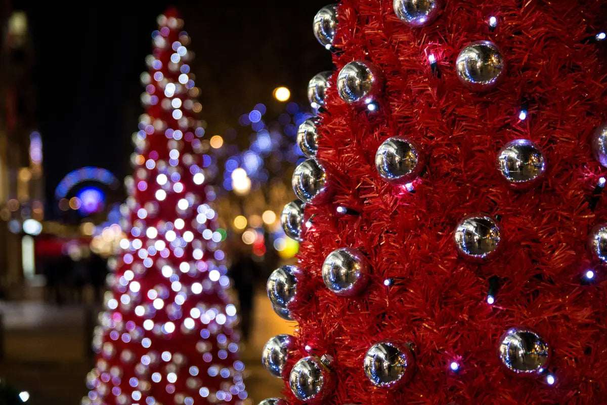 Load video: best-seller-round-ornaments
