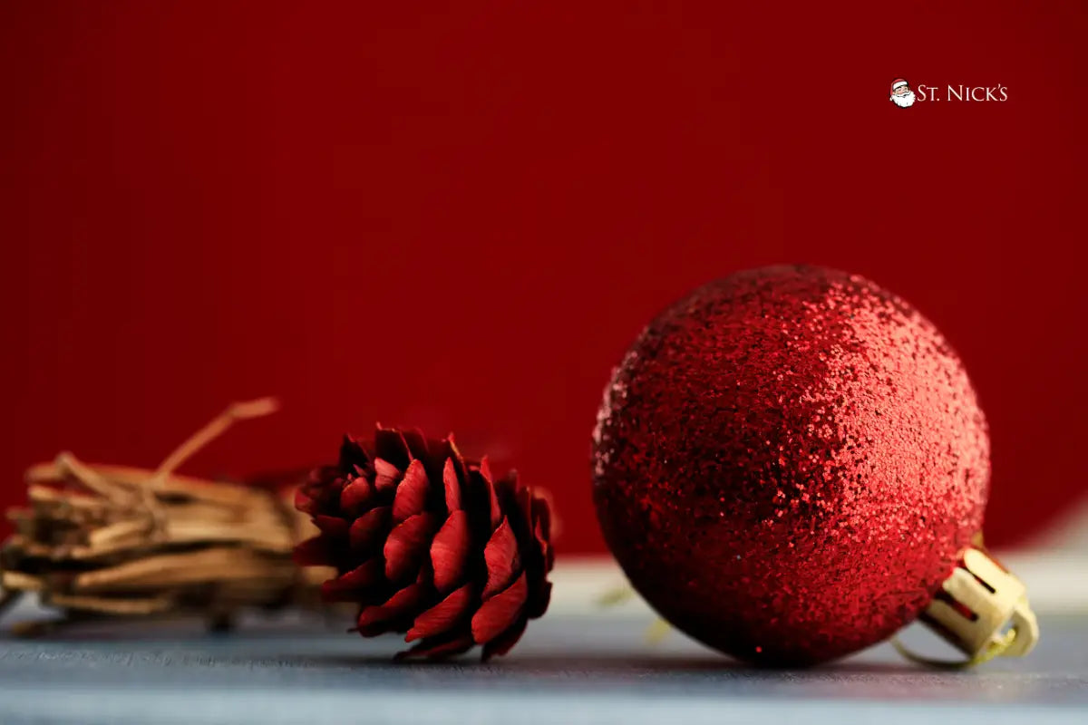 christmas-red-decor-for-a-cozy-holiday-feel