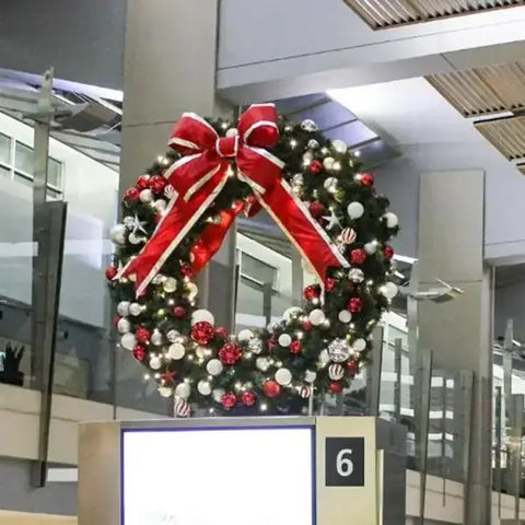 red-white-and-silver-pre-decorated-wreath-w-twinkle-warm-white-lights-03