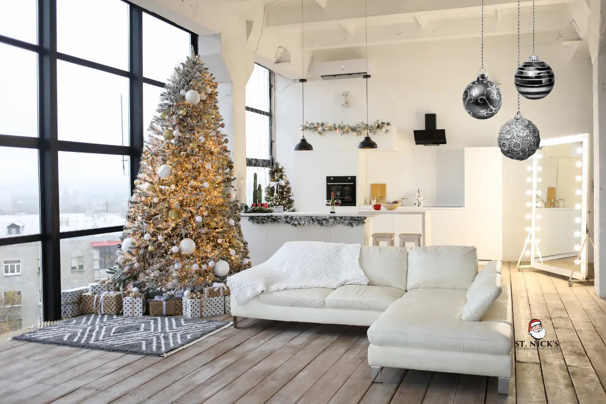 Load video: orange-xmas-ornaments