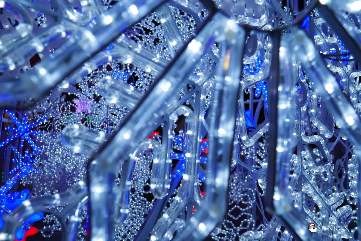 winter-bridal-themed-lighting